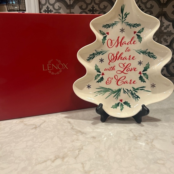 NIB- NEW IN BOX- LENOX “GIVING TREE” PLATE-LARGE - Picture 2 of 12